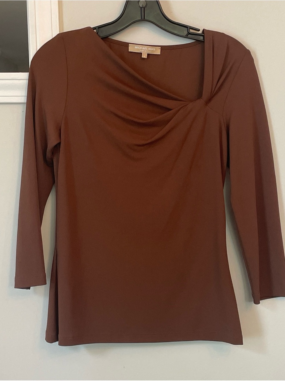 Michael Kors Made In Italy Walnut Brown Quarter Sleeve Twist Front Top Size 4